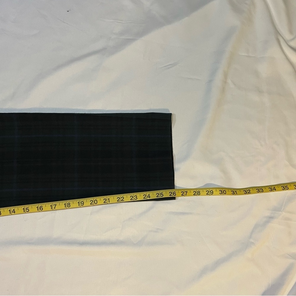 Ann Taylor Factory Black and Green Plaid Cropped Pants, Great for Fall or Winter - Picture 10 of 14